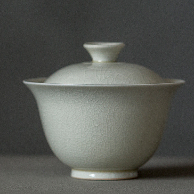Handmade Light Grey Gaiwan Close up
