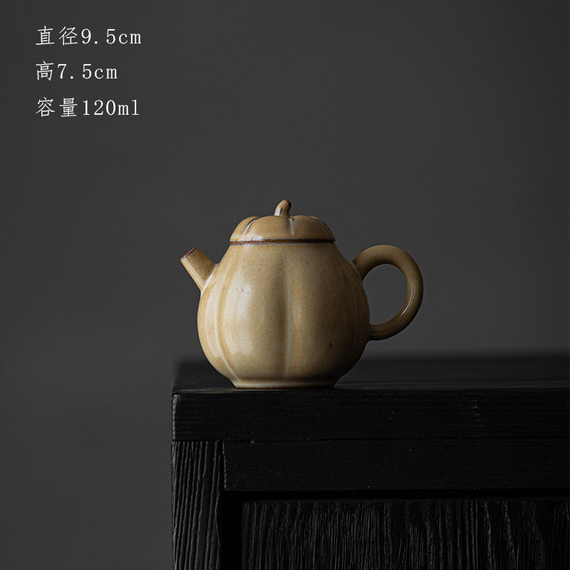 pumpkin tea pot front side