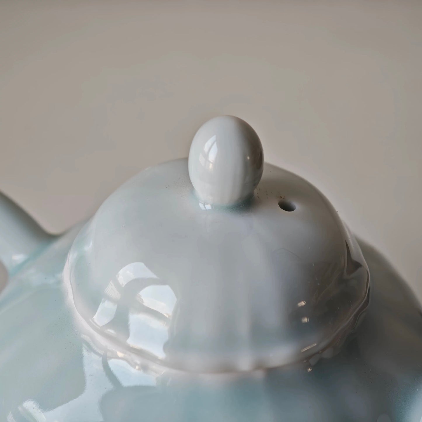 Handmade Celadon Teapot, 130ml