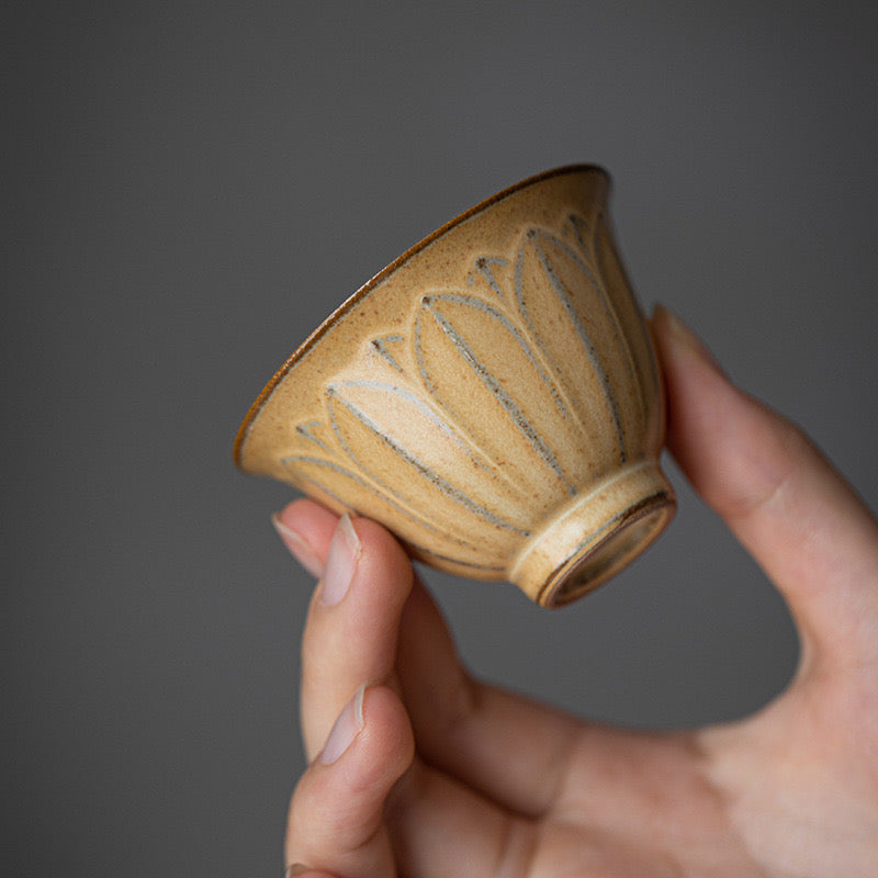 Tea Cup With Lotus Pattern