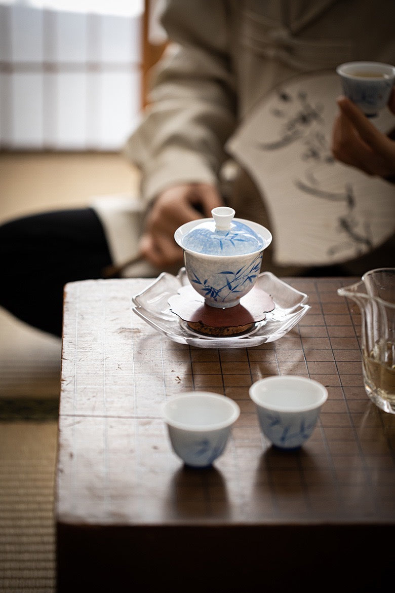 Bamboo Gaiwan in the table 