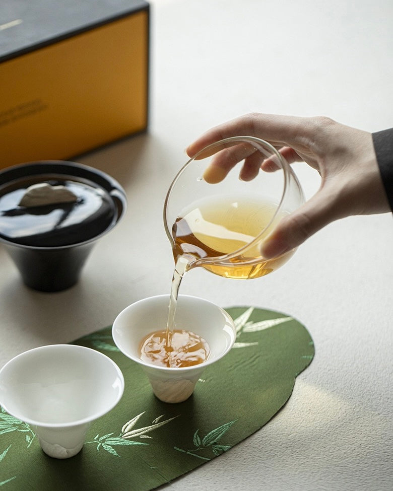 Mountain Design Ceramic Tea Set Gift Set