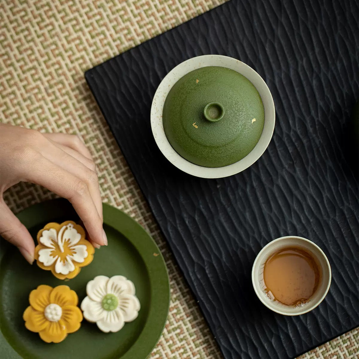 Hand-painted Ceramic Lidded Gongfu Tea Bowl Gaiwan 120ml