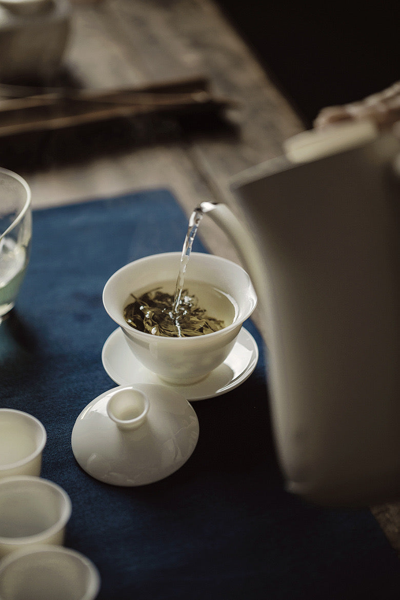 ELEGANT JADE WHITE PORCELAIN 100ML GAIWAN